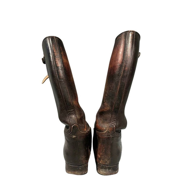 Boots Cleaning, before